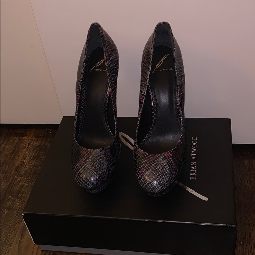 High heals - Picture 4 of 5